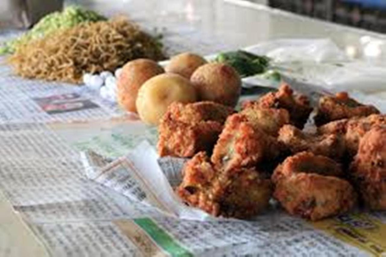 Shreeji Vatika Hotel Surat Esterno foto